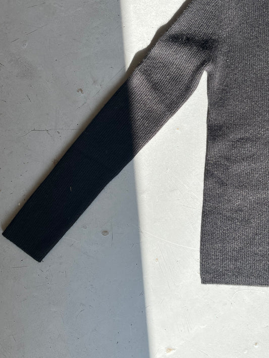 PULL NOIR COL ROULÉ - UNIVERSEL soemshop - universel