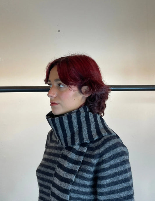 PULL RAYÉ GRIS EN MAILLE - ATOMOFACTORY soemshop - ATOMOFACTORY