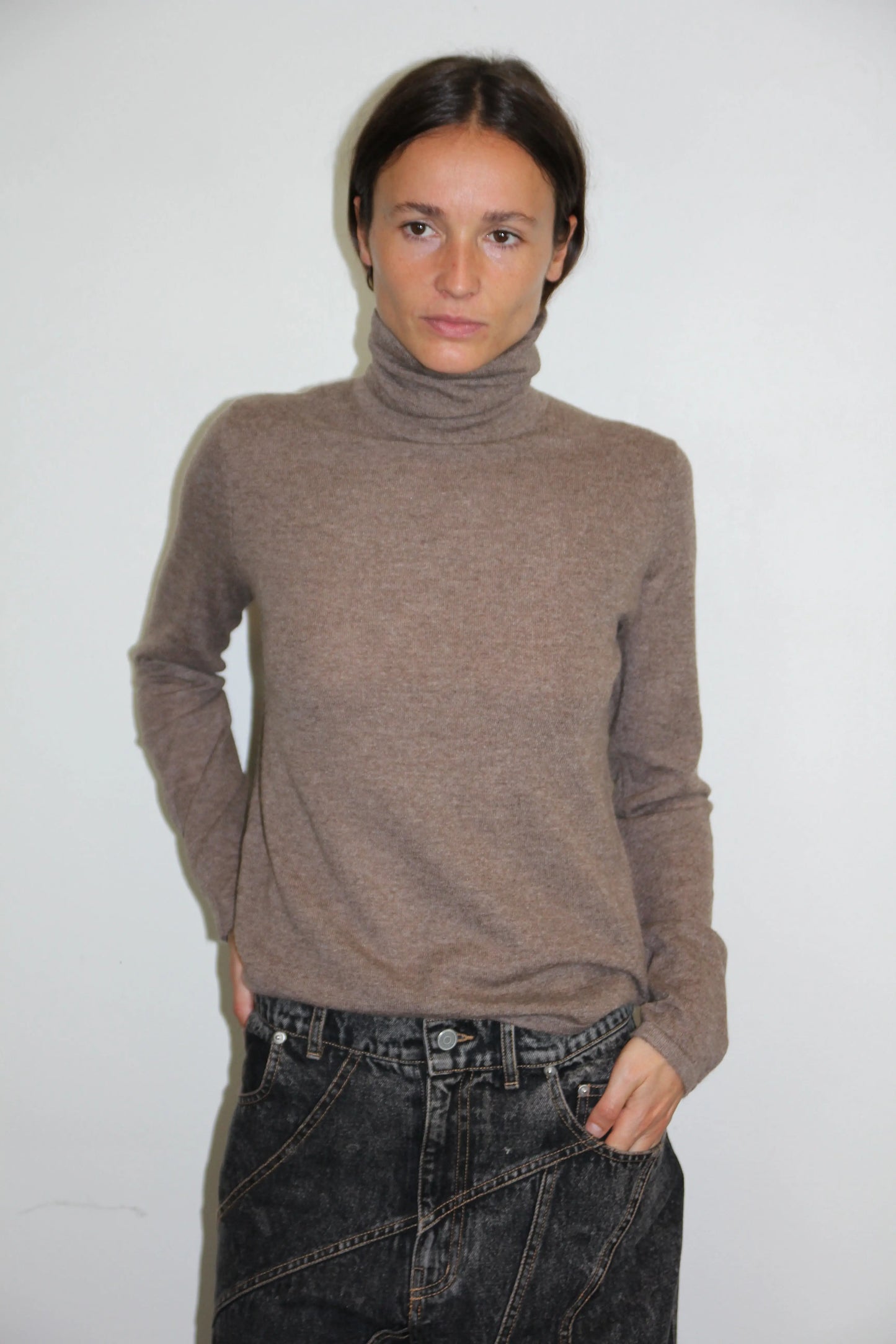 PULL TAUPE COL ROULÉ - UNIVERSEL soemshop - universel