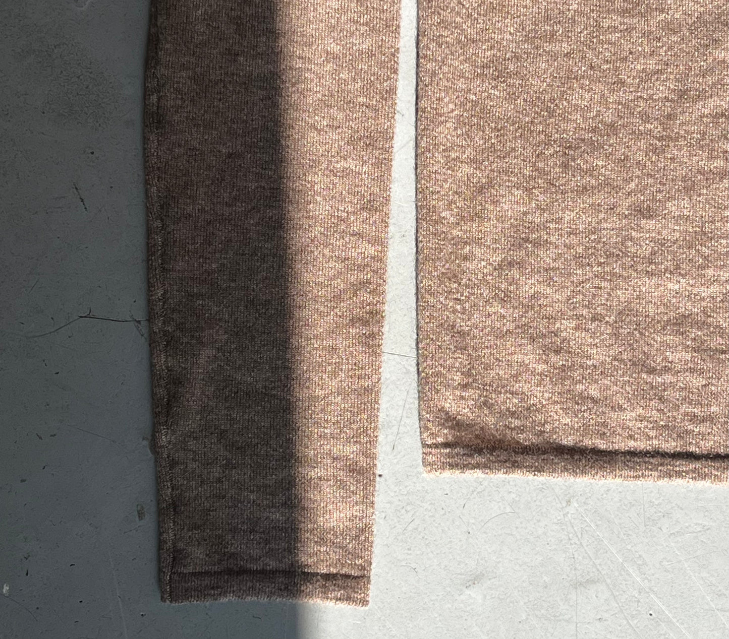 PULL TAUPE COL ROULÉ - UNIVERSEL soemshop - universel